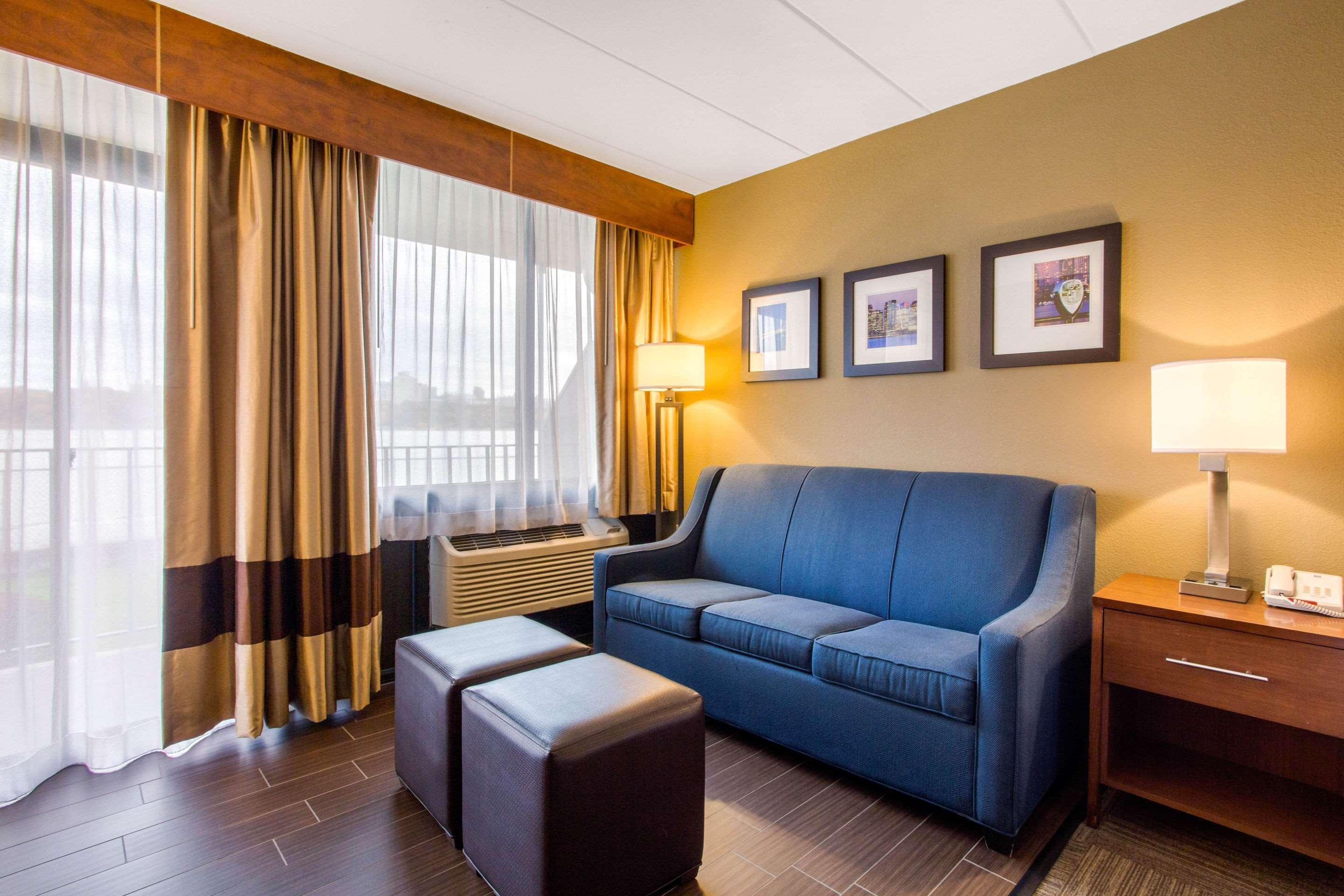 Comfort Inn Edgewater On Hudson River מראה חיצוני תמונה