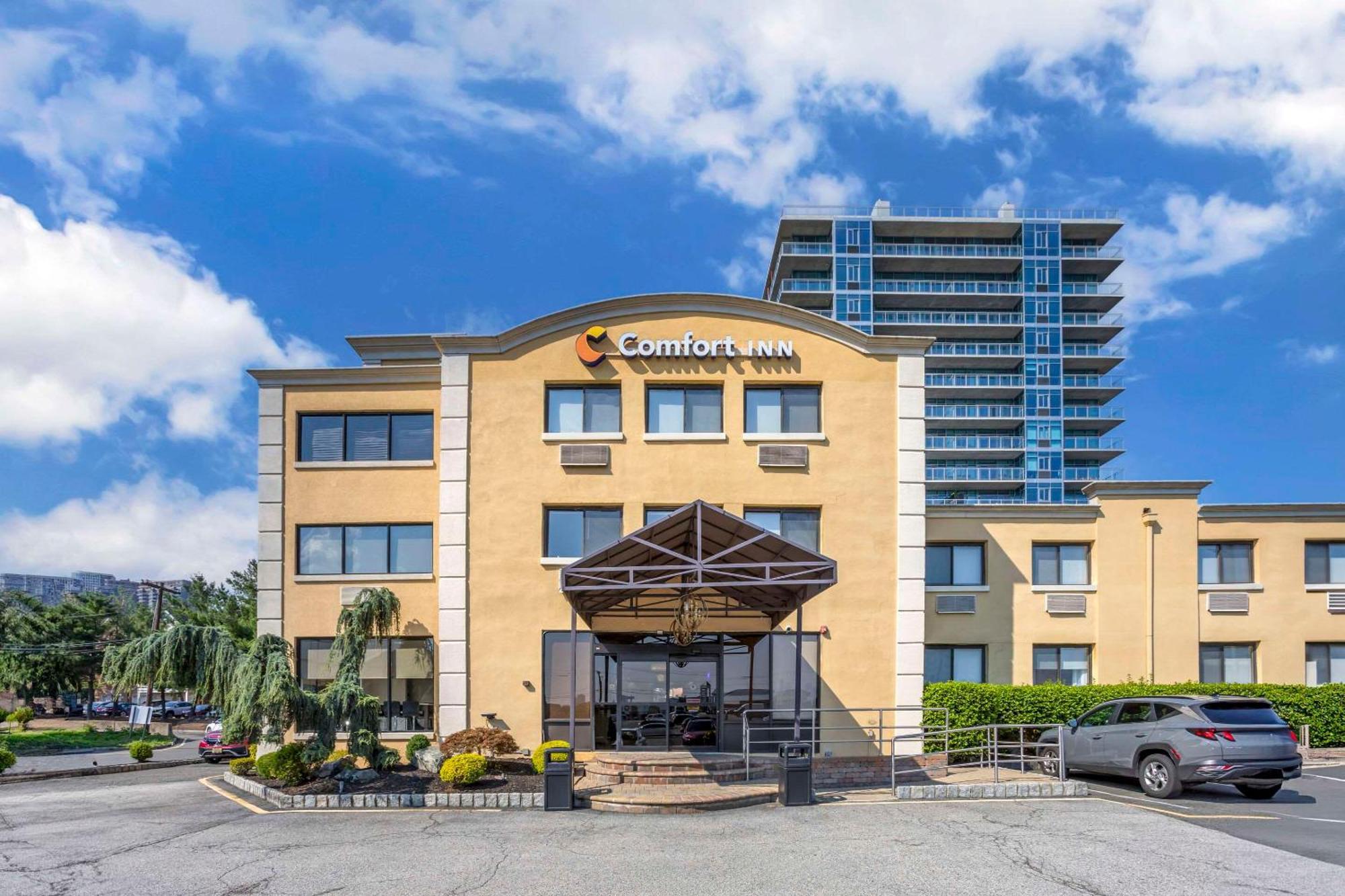Comfort Inn Edgewater On Hudson River מראה חיצוני תמונה